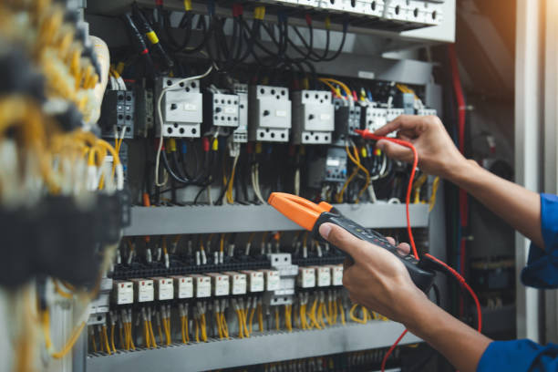 Professional Electrician in Pinehurst, MA